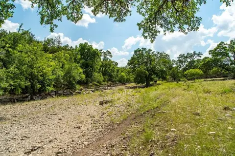 Picturesque 20 Acres Near River