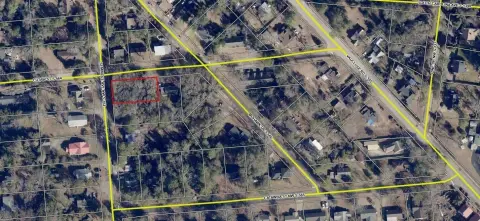 Residential Corner Lot in Aiken