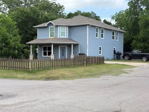 Modern Duplex in Cleburne, Texas
