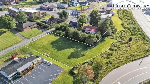 Commercial Lot in Downtown Jefferson