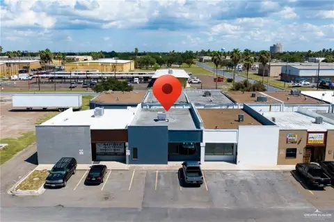 Offices Near Mercado District, McAllen
