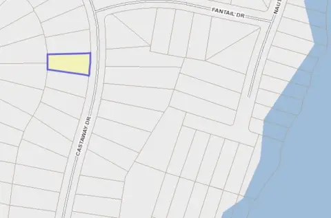 Land in Captain's Cove