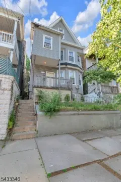 Seven-Bedroom Duplex with Porch