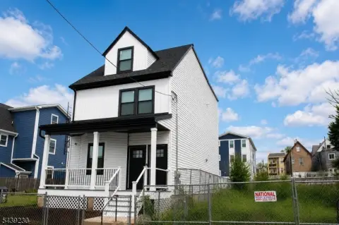 Fully Renovated Duplex With Private Driveway