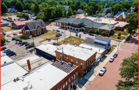 Retail Space in Lagrange, IN