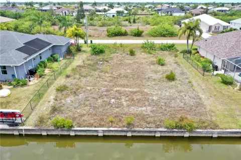 Waterfront Homesite in South Gulf Cove