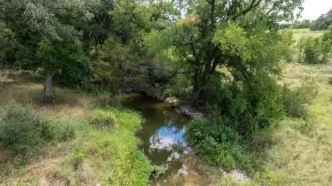 Oglesby Land with Natural Beauty