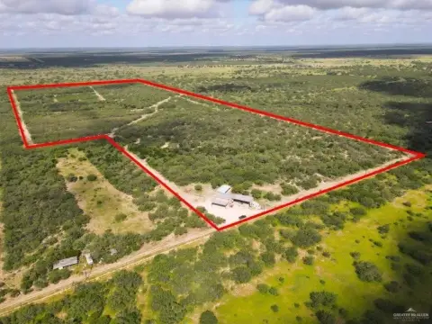 High-Fenced Hunting Ranch