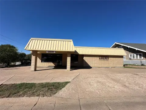 Mixed-Use Retail Property
