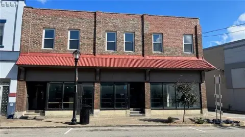 Mixed-Use Building with Professional Kitchen