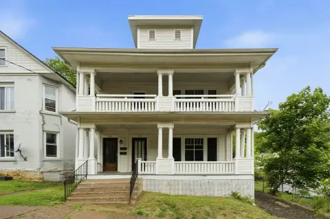 Charming Duplex Near College