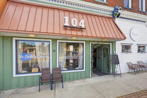 Remodeled Storefront with Flexible Layout