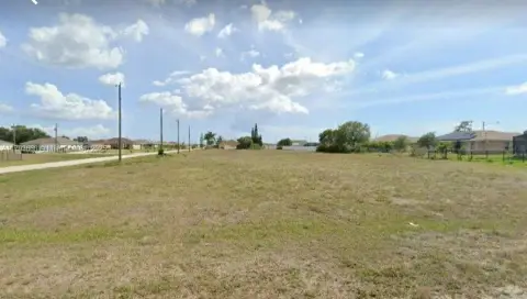 Cape Coral Corner Lot