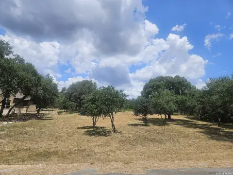 Residential Lot in River Chase