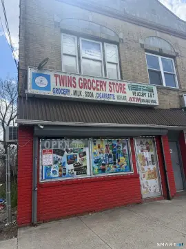 Mixed-Use Property in New Haven