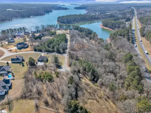 Residential Lot Near Lake Hartwell