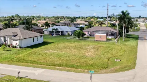 Corner Lot in Cape Coral