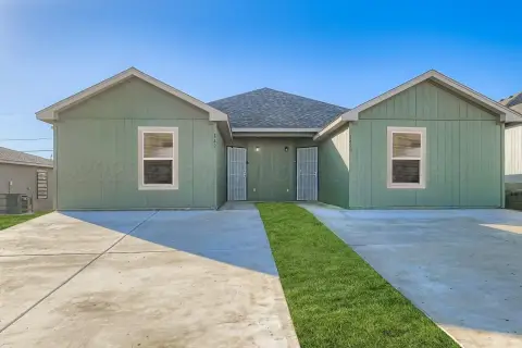 2022 Duplex with Two 3BR Units