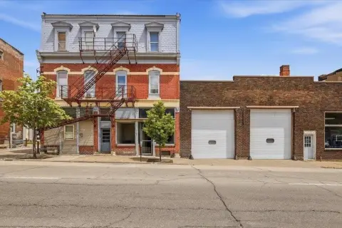 Warehouse with Office and Receiving