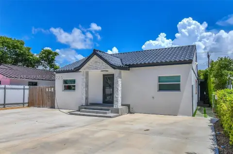 Single-Family Residence with Efficiency