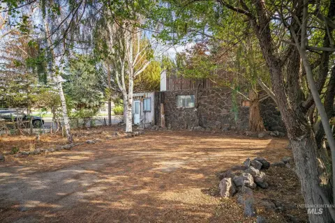 Commercial Land with Existing Structure