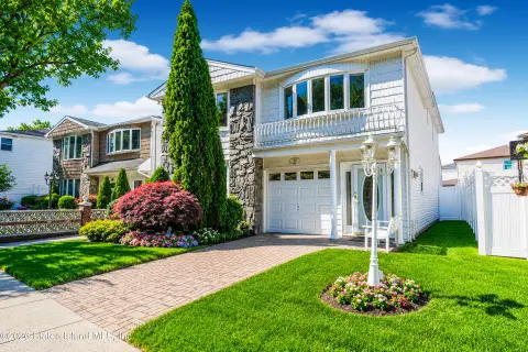 Two-Unit Ranch Duplex