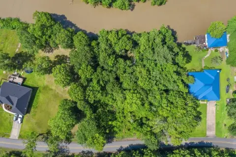 Waterfront Lot on Choupique Bayou