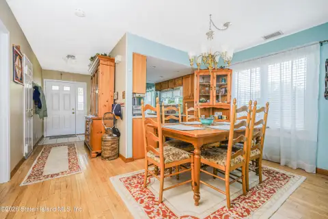 Semi-Attached Four-Bedroom Home