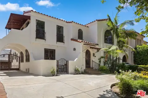 Spanish Duplex with Private Yards