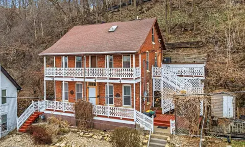 Downtown Dubuque Duplex Investment