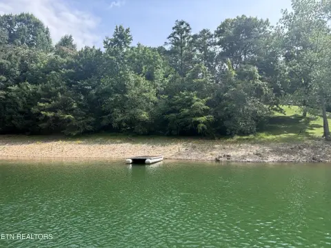 Lakefront Buildable Land Parcel