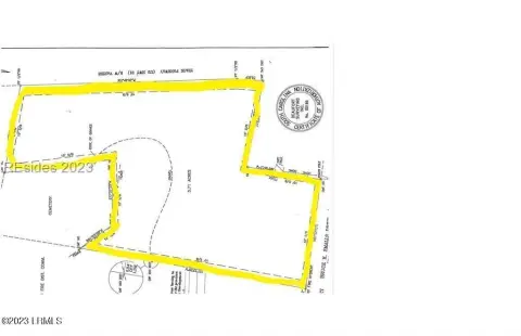 Commercial Land in High-Traffic Area
