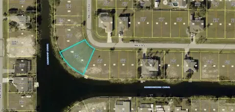 Waterfront Lot in Cape Coral