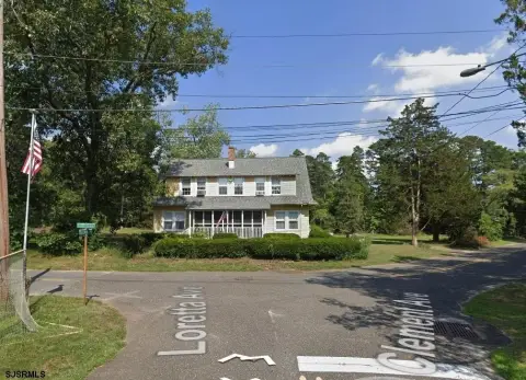 Duplex-Style Property with Two Living Areas
