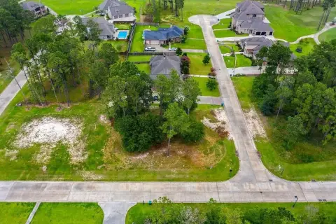 Westlake Golf Course Corner Lot