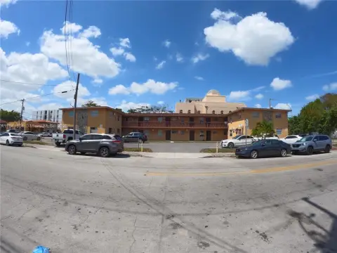 Miami Multifamily Building in Prime Location