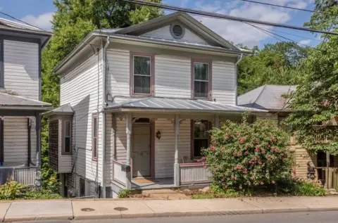 Two-Unit Duplex with Private Parking