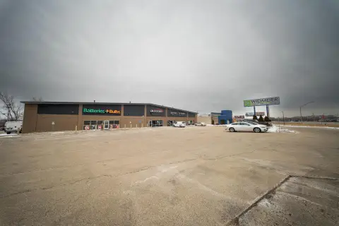 Versatile Commercial Space Available