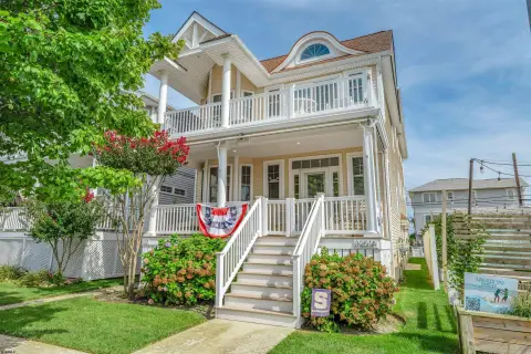 Beachside Duplex with Private Garage