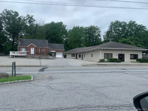 Newburgh Commercial Space For Lease