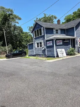 Freestanding Corner Commercial Building