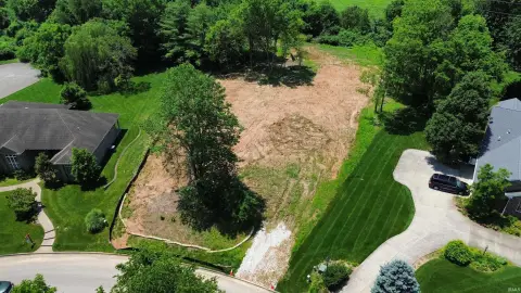 Residential Land in Vincennes, IN