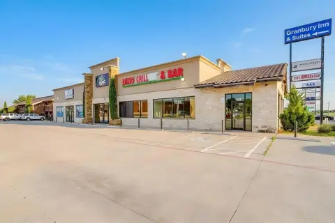 Granbury Retail Space For Lease