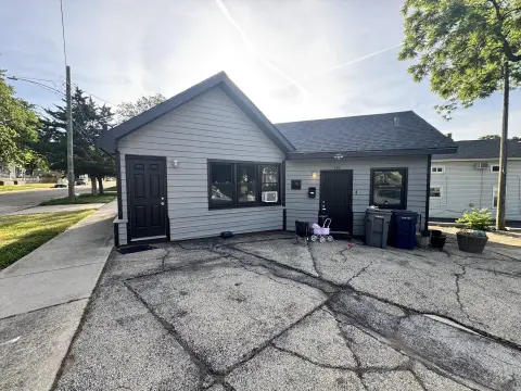 Mixed-Use Live-Work Property