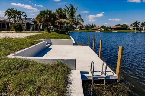 Cape Coral Freshwater Lot