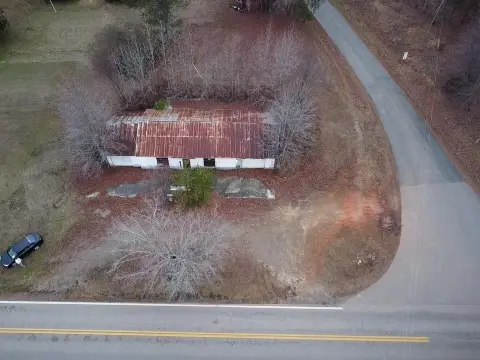 Versatile Commercial Building in Randolph, VA