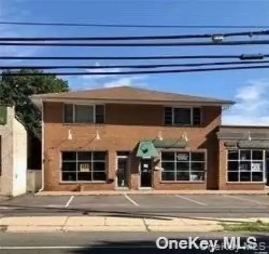 Locust Valley Commercial Space Available