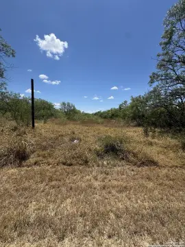 Spacious Land in Christine, TX