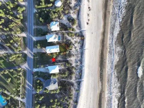 Gulf-Front Waterfront Land