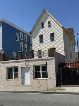 Three-Level Triplex Property